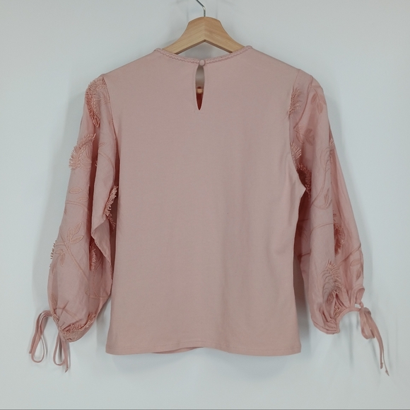 RW&Co. Textured Floral Fringe Sleeve Top - Picture 6 of 6